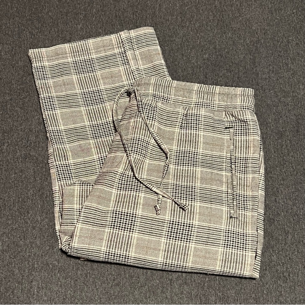 Forever 21 Men plaid tapered pants // medium